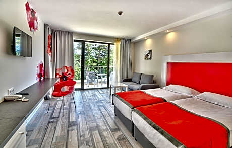 Double or Twin Room with Park View - All Inclusive & Free Parking