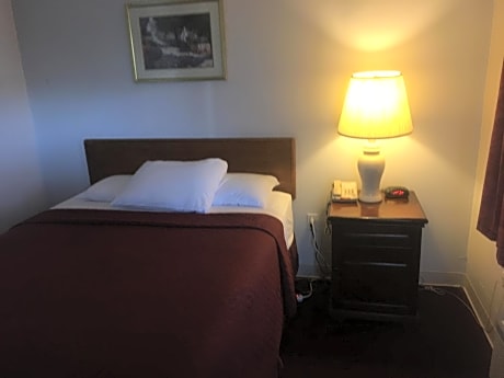 Single Room - Motel