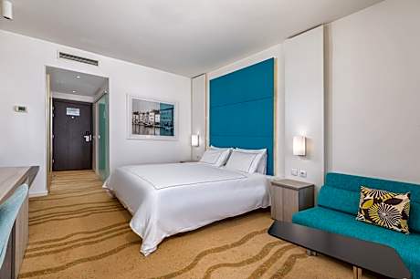 Superior room garden view