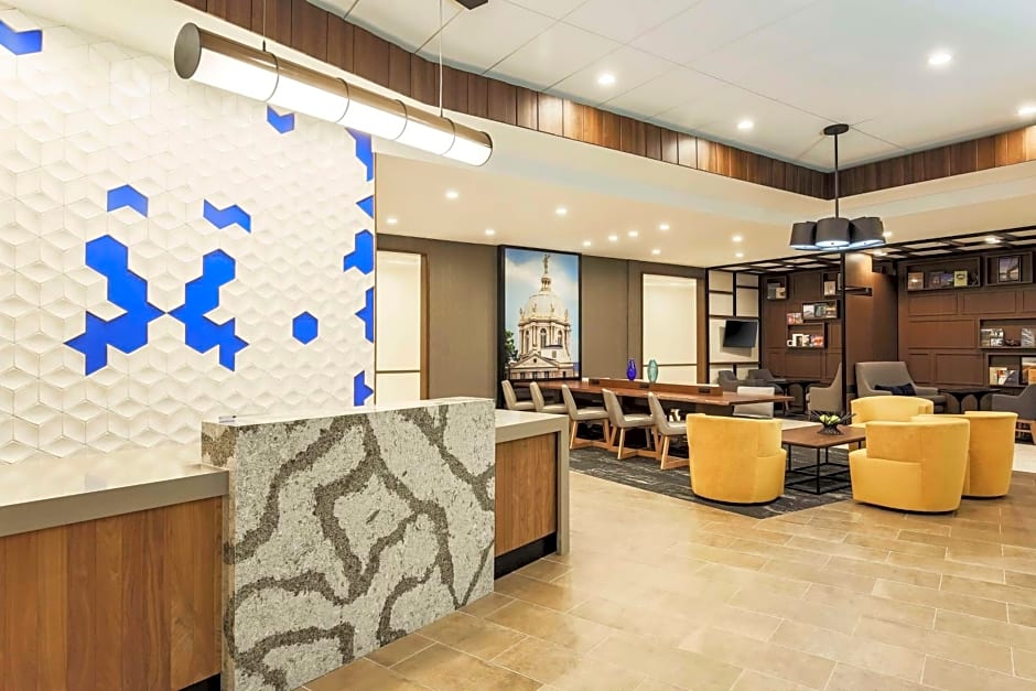 Hyatt Place Waco - South