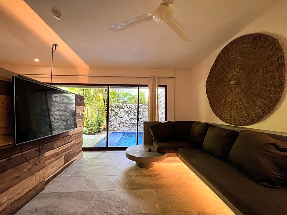 Kuun Taak Tulum