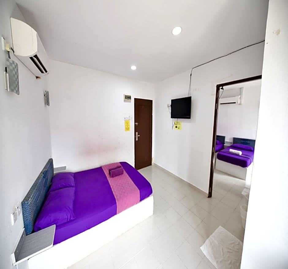 OYO 90908 Noor Arfa River Chalet