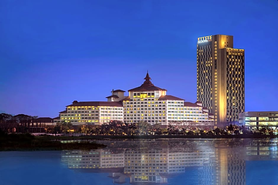 Sedona Hotel Inya Wing