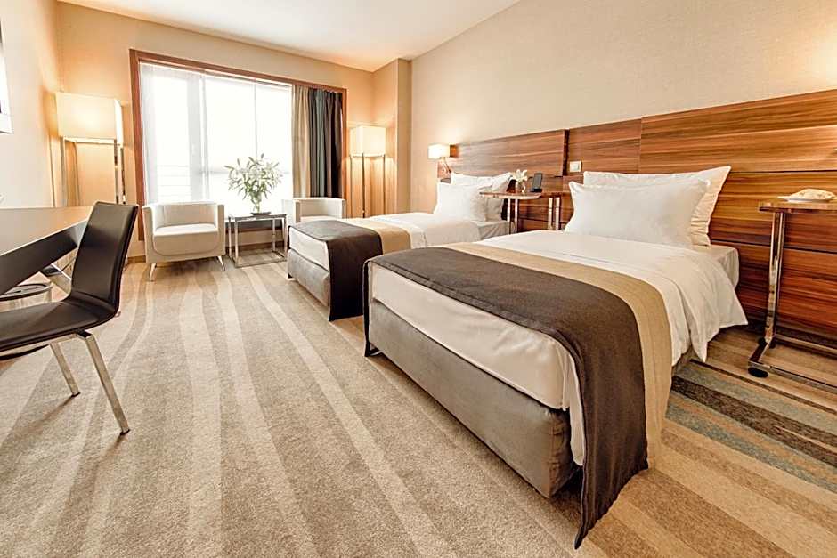 Warsaw Plaza Hotel