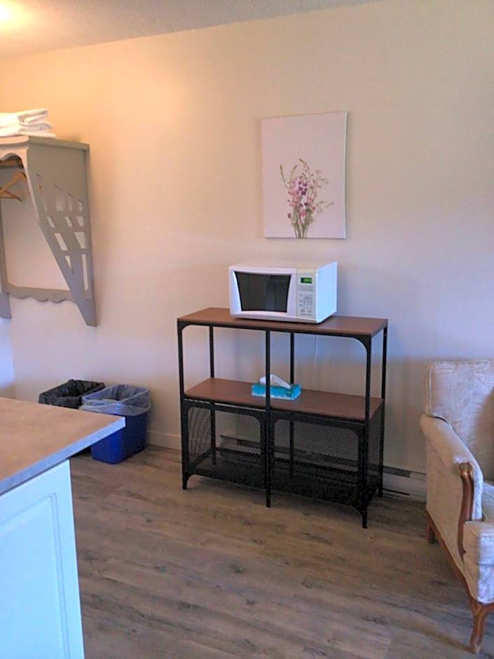 Christina Lake Motel and RV Park