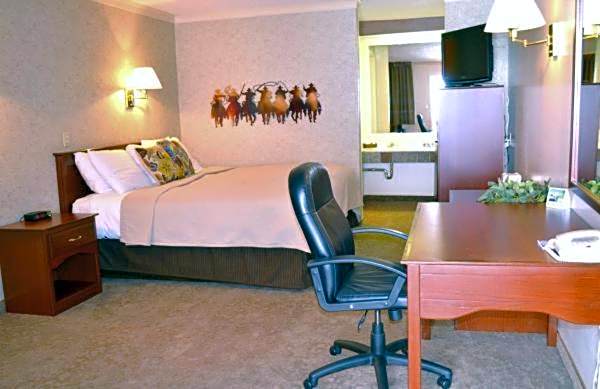 Covered Wagon Motel Lusk WY