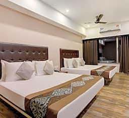 Voyage Milestone Hotel & Banquet