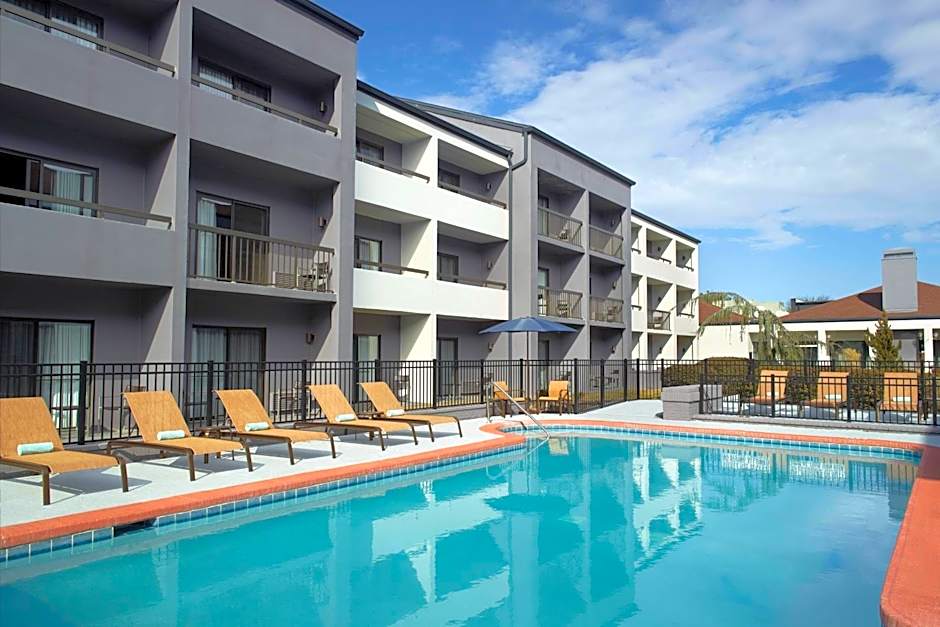 Courtyard by Marriott Greenville Haywood Mall