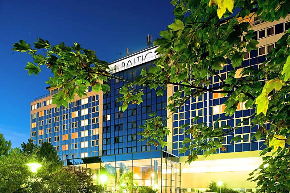 Baltic Zinnowitz - Hotel mit Meerwasserpool und Thermalbad