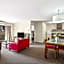 Cozy 2-Bedroom Apartment with City Views