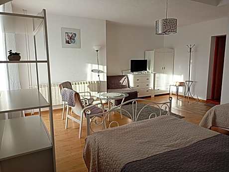 Triple Room with Private Bathroom