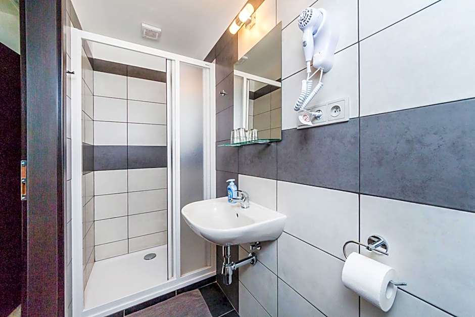 Nová Hospoda - Hotel & Restaurant