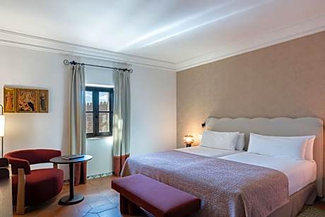 Twin Room with Extra Bed (2 Adults + 1 Child)