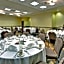 Holiday Inn & Suites Bakersfield by IHG