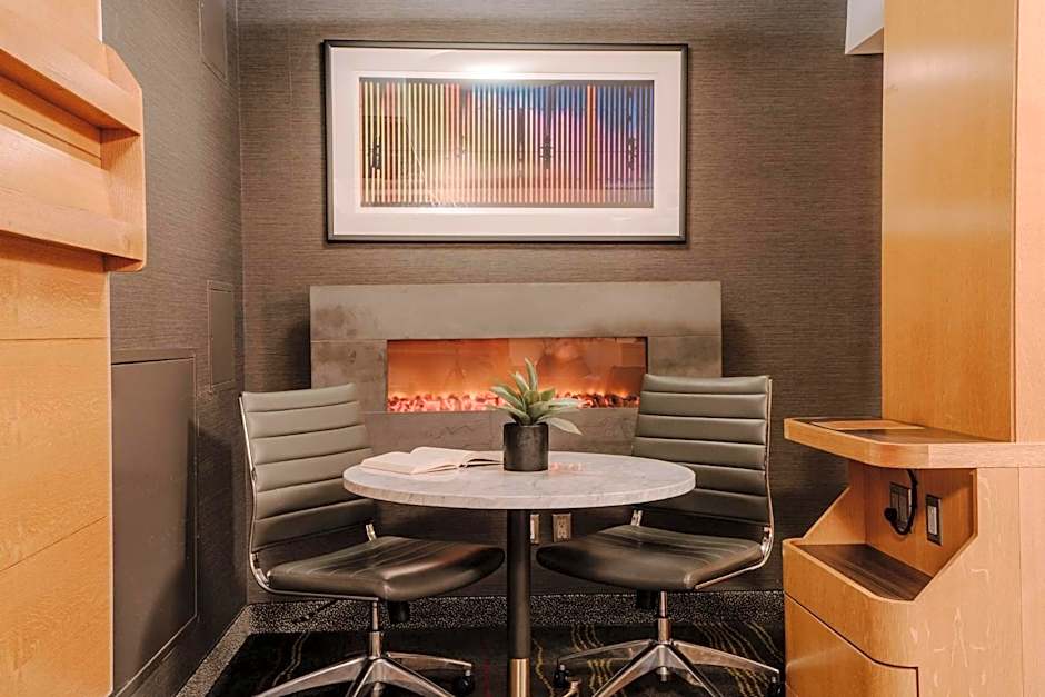 The Jewel, a Club Quarters Hotel, Opposite Rockefeller Center