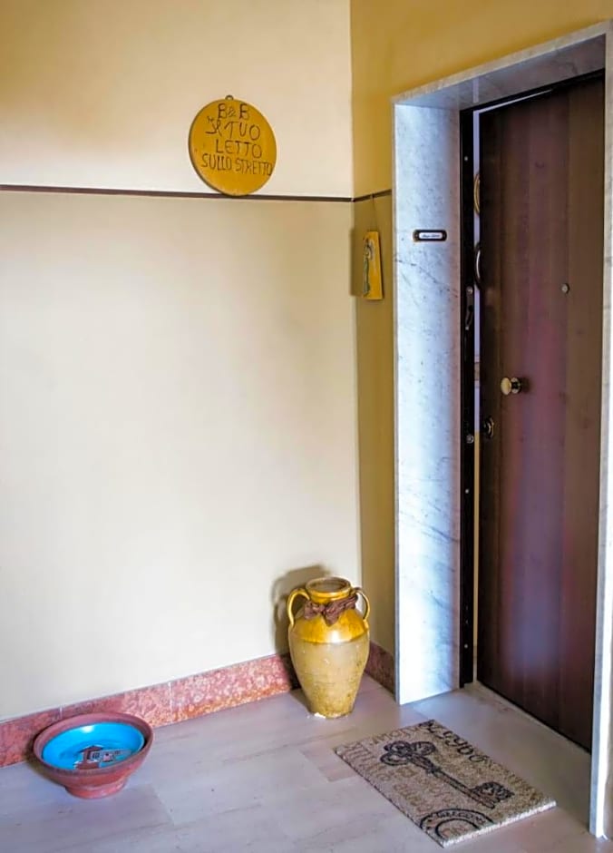 Il Tuo Letto Sullo Stretto