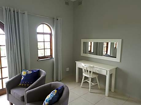 Deluxe Double Room with Balcony and Sea View