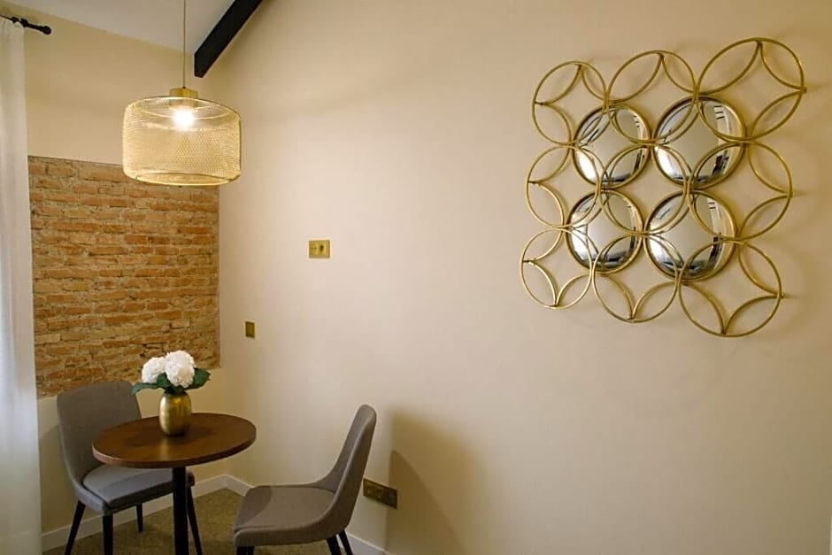 Apartamentos Naitly Málaga Teatro Romano