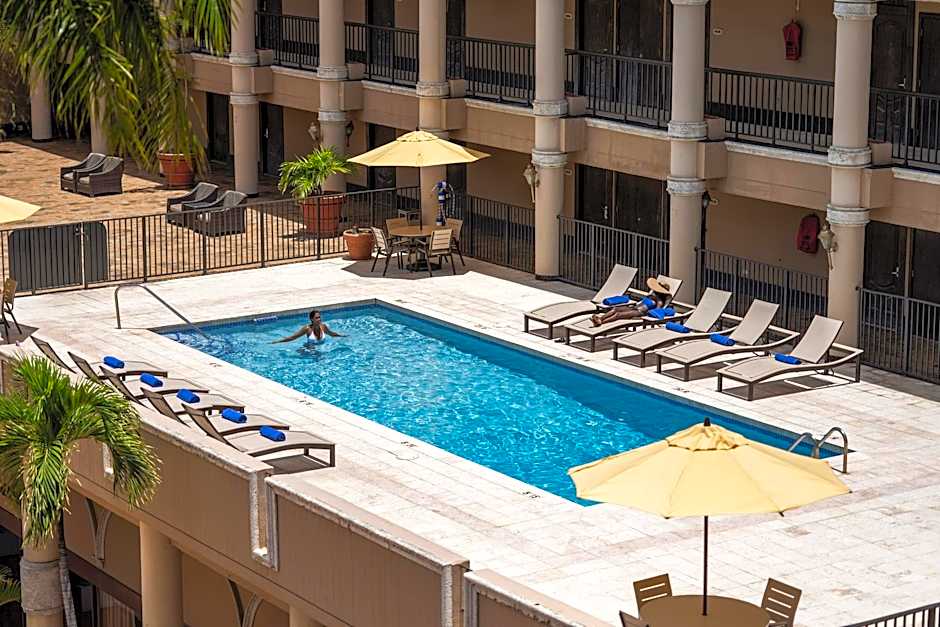 Windward Passage Hotel