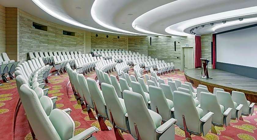 Crowne Plaza Kuwait Al Thuraya City By IHG