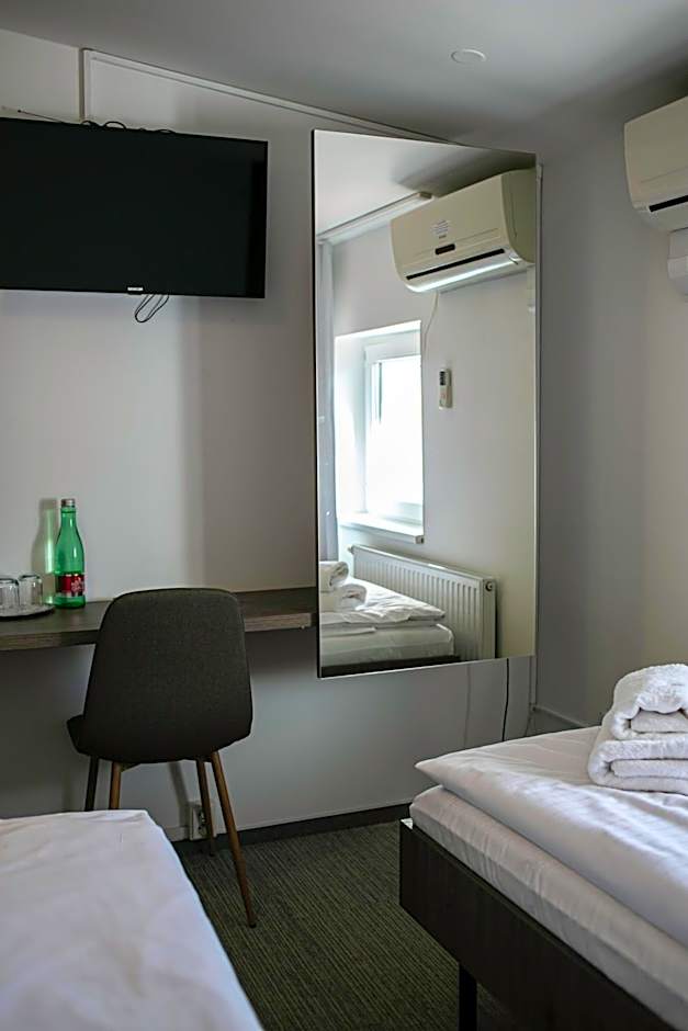 Golden Golem hotel & Spa