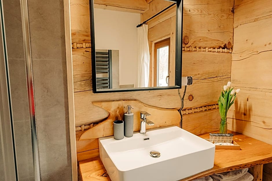 Bieszczadzkie Chatki - Willa Stasia