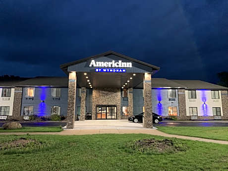 AmericInn by Wyndham Prairie du Chien