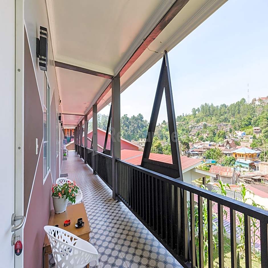 Hotel 78 Parapat Mitra RedDoorz