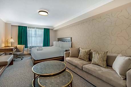 Standard King Room - Non-Smoking