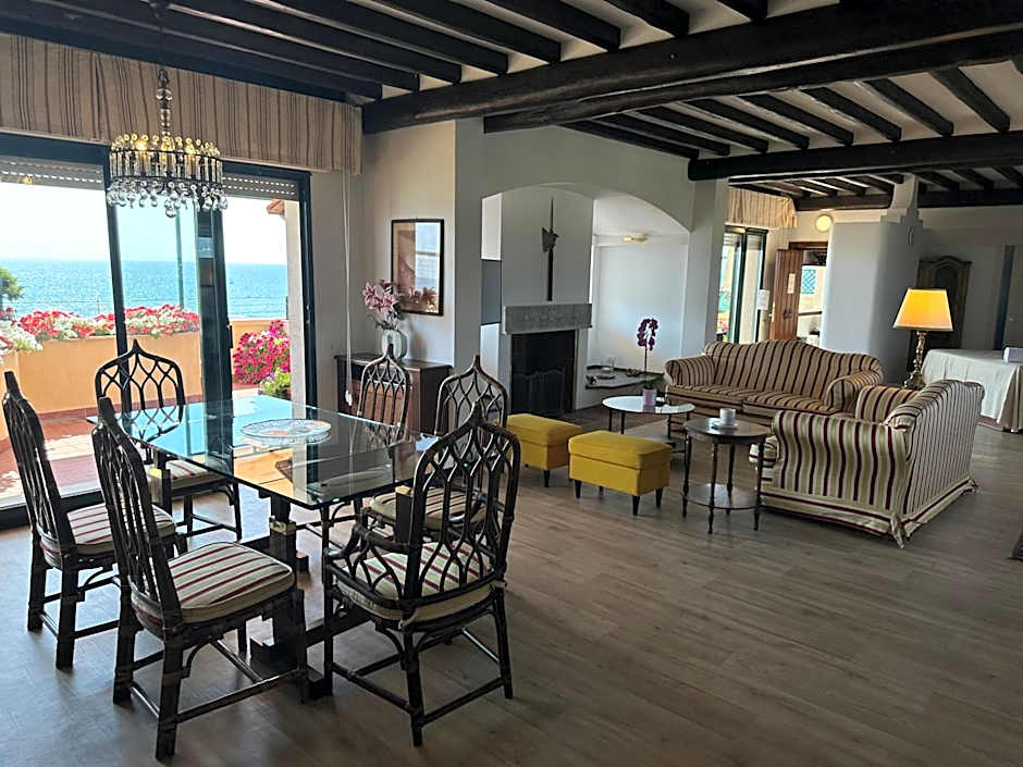 Piccadilly Penthouse with Jacuzzi