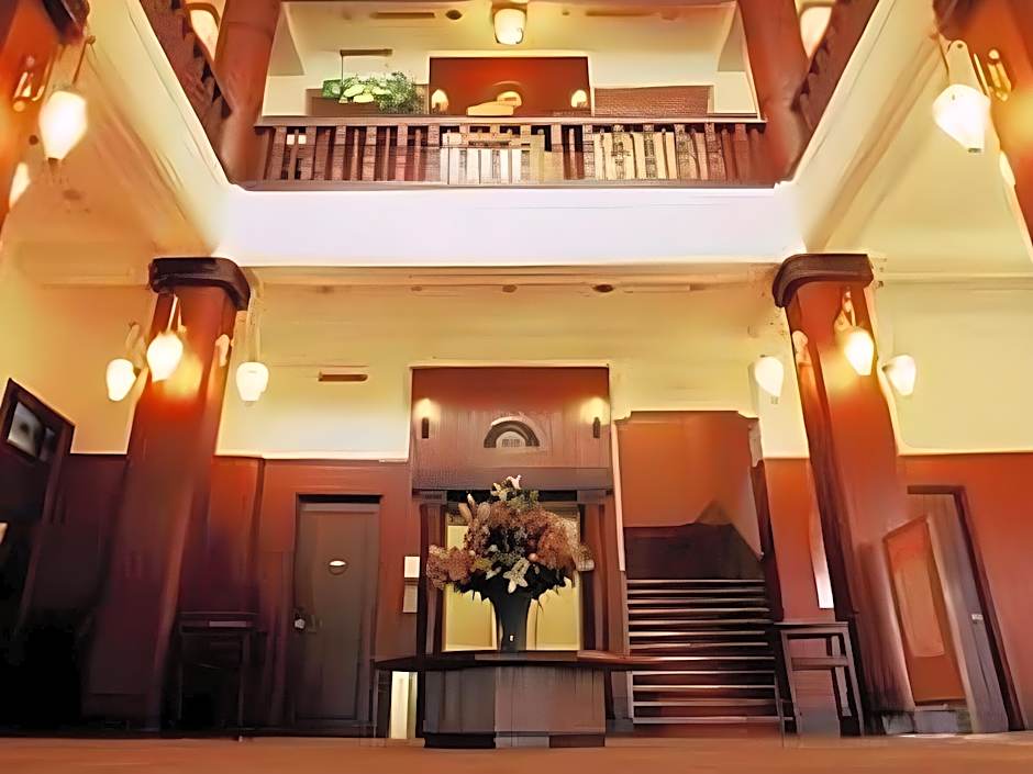 Gamagori Classic Hotel