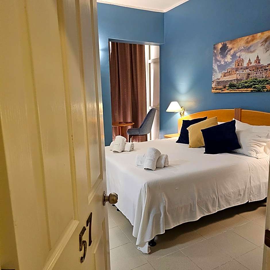 La Playa Hotel