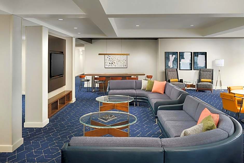 Courtyard by Marriott Chicago Midway Airport