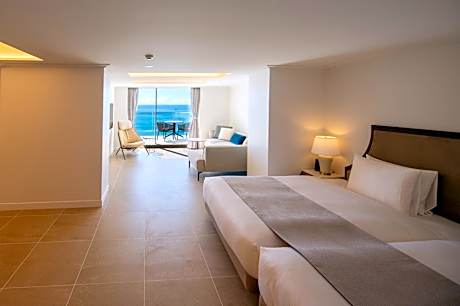 【Dinner Time 19:30~20:00】Deluxe Balcony Suite with French dinner