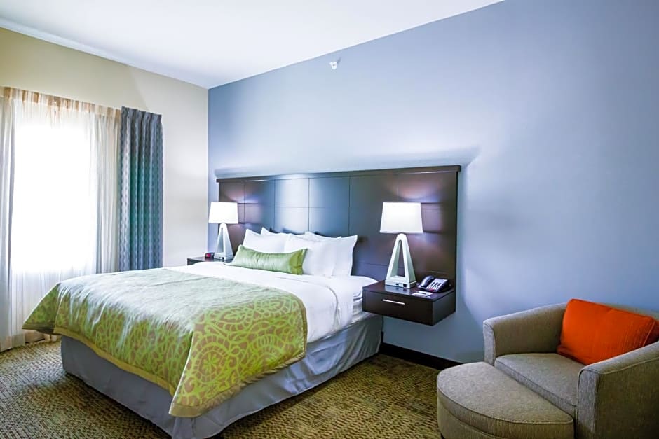Staybridge Suites Plano / Frisco By IHG