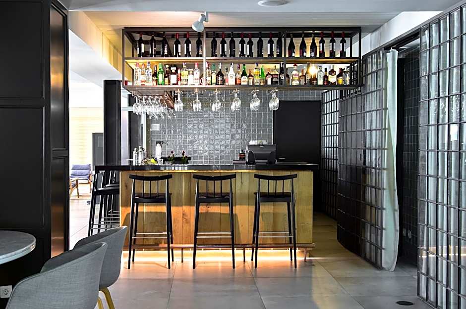 Aqualuz Lagos by The Editory