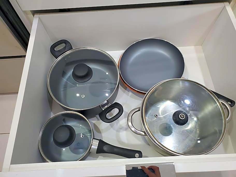 Stunning 1 bedroom condo in Calgary with riverview