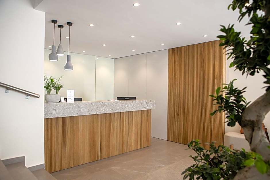 Les Palmiers Beach Boutique Hotel & Luxury Apartments