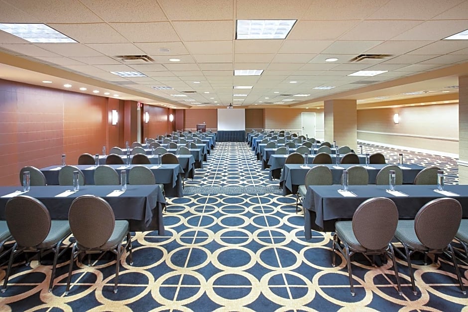 Crowne Plaza Hotel Kansas City Downtown By IHG