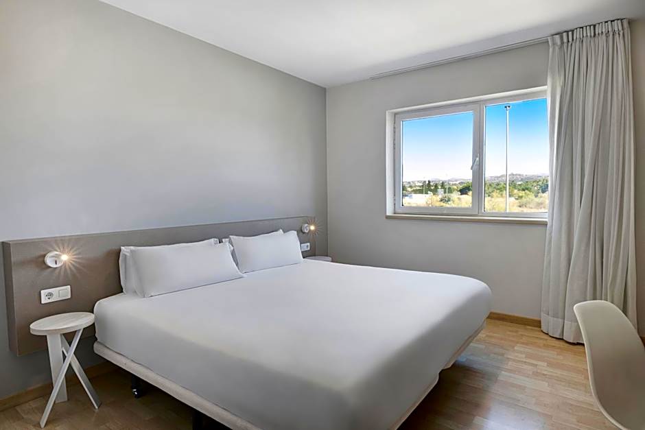 Photo 1 of 38 of B&B Hotel Madrid Las Rozas