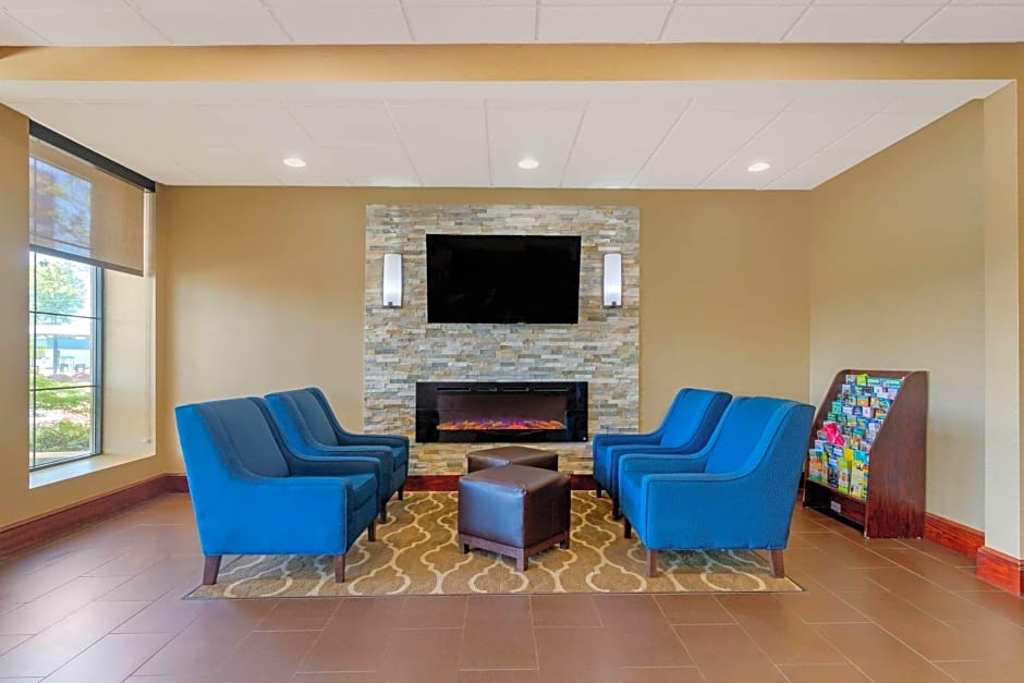Comfort Inn & Suites Macon West