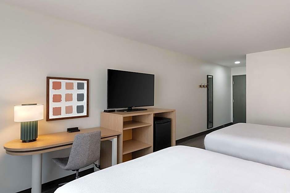 Spark by Hilton Savannah South I-95