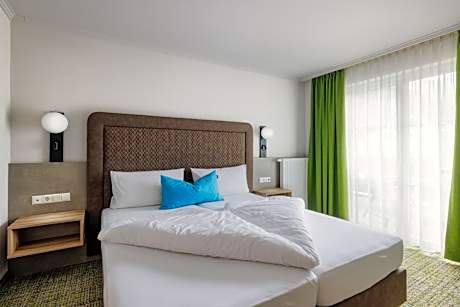 One-Bedroom Apartment with Balcony