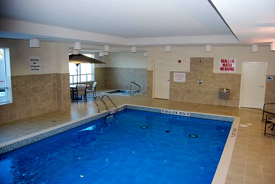 Holiday Inn Express & Suites New Liskeard By IHG