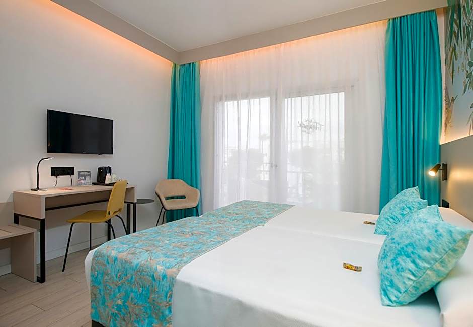 Hotel Tropical