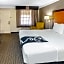 La Quinta Inn & Suites by Wyndham Wichita Falls Airport Area