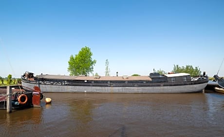 Family Cabin on Boat