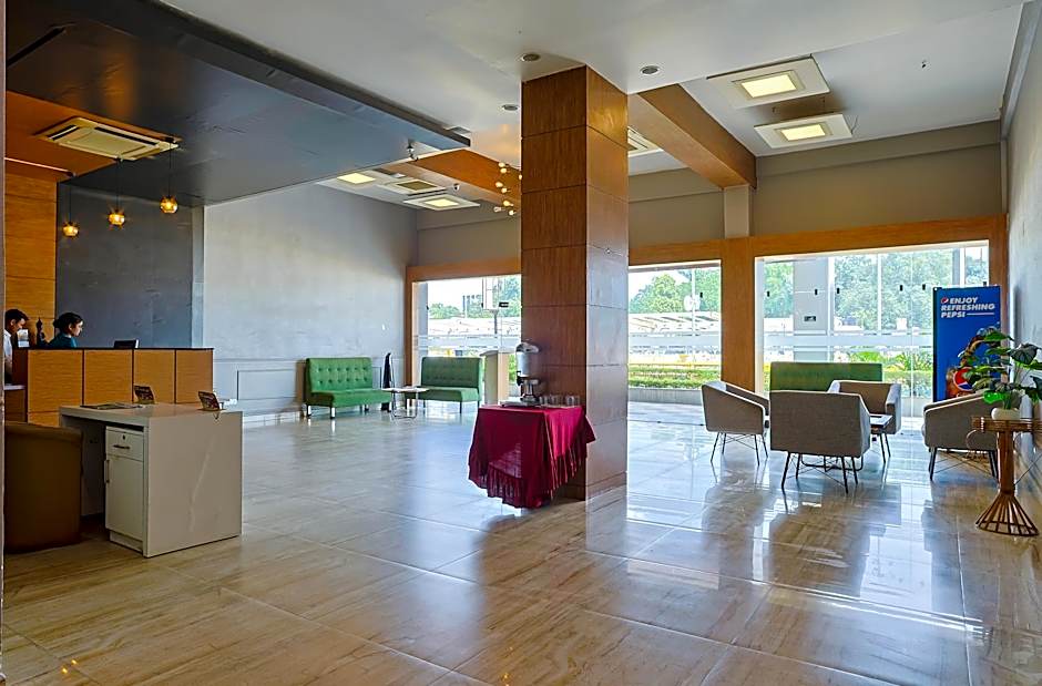 Max Hotels Prayagraj