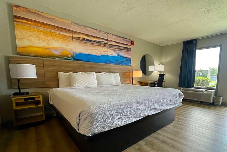 Days Inn by Wyndham Lake Park/Valdosta