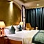 Hotel Emperor Palms